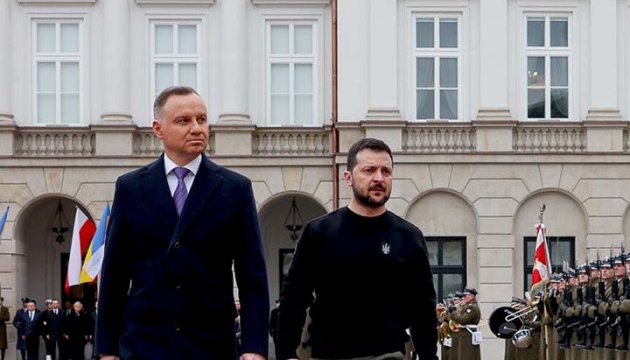Volodymyr Zelensky arrive en Pologne pour une rencontre avec Andrzej Duda