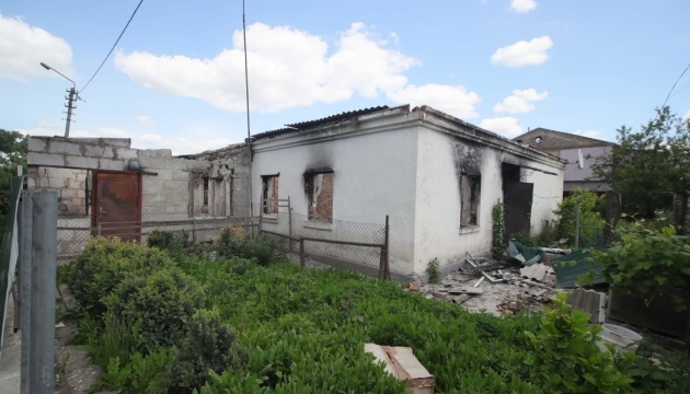 Латвія профінансувала відновлення семи будинків у селі Ягідному, де був «підвал смерті»