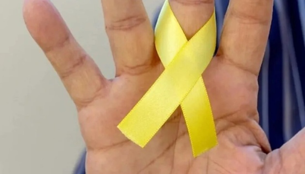 Рух опору «Жовта стрічка» проводить флешмоб на знак підтримки українців на ТОТ