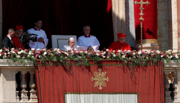 Папа Франциск помолився за мир в Україні та «світло Пасхи» для росіян