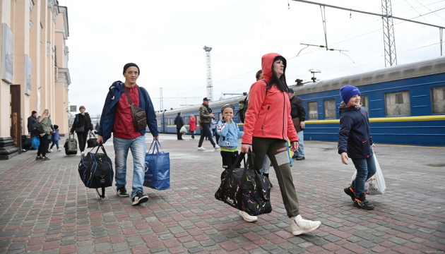 Some 560 children remaining in war-affected Kupiansk community, 18 evacuated