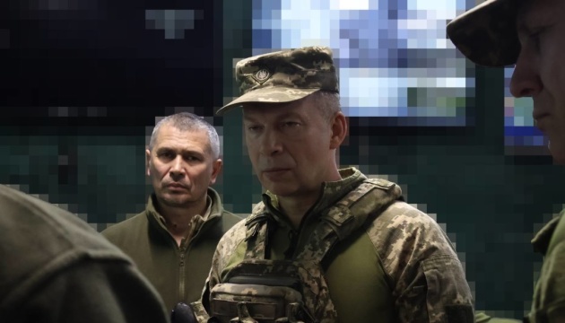 Commandant ukrainien : Les Russes ont adopté la tactique syrienne dans les batailles pour Bakhmout 