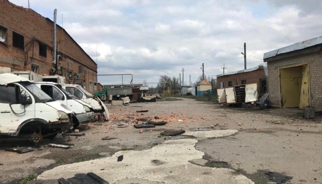 Russian troops shell bread-baking plant in Orikhiv