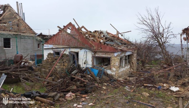 Ворог із авіації обстріляв Берислав — чимало будинків зруйновані вщент