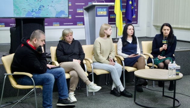 Nearly 950 Ukrainian civilians remain in Russian captivity - rights activists