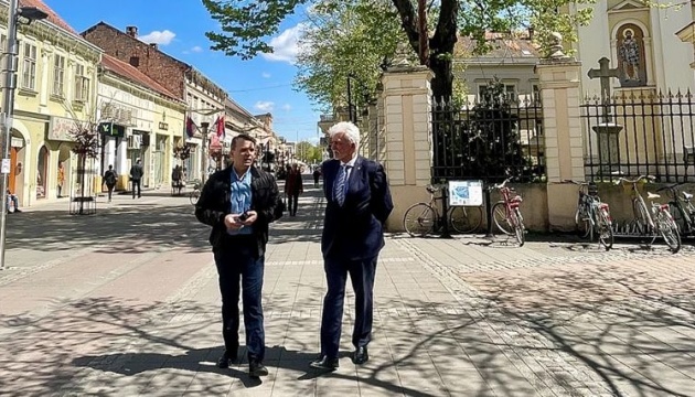 Посол у Сербії зустрівся з представниками української громади