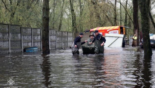 Через повінь на Черкащині оголосили червоний рівень небезпеки