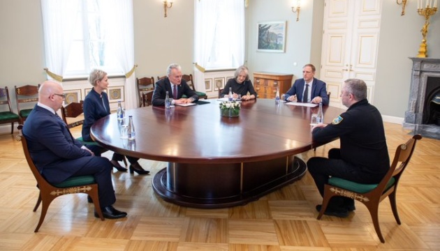 Президент Литви обговорив з генпрокурором України створення спецтрибуналу для рф