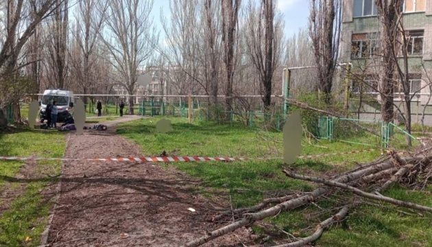 Russians hit Kherson region, killing and injuring civilians