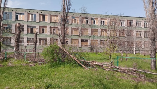 Enemy shells Kherson city, injuring civilians