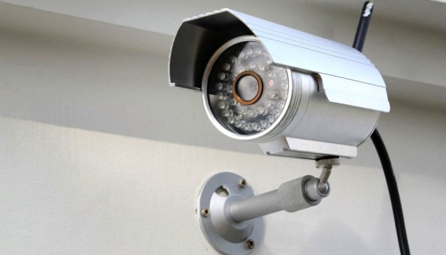 Керівник Харківського антикорупційного центру виявив систему відеостеження за своєю квартирою