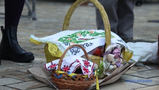 На Вінниччині на Великодні свята запровадили обмеження масових заходів На Вінниччині на Великодні свята запровадили обмеження масових заходів