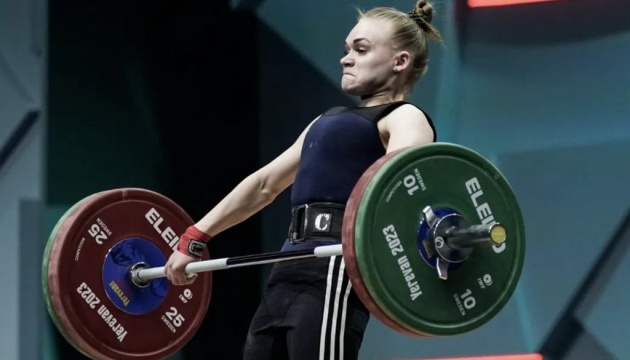Світлана Самуляк здобула три «срібла» на ЧЄ з важкої атлетики
