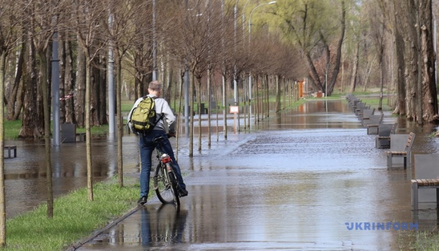 У Києві готуються до піку паводків: які райони під загрозою підтоплень