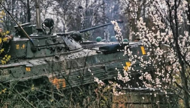 Fuerzas Armadas de Ucrania repelen más de 70 ataques enemigos en cuatro direcciones