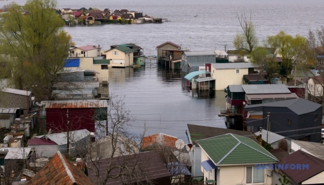 Підтопленими залишаються понад 1,7 тисячі господарств у семи областях України