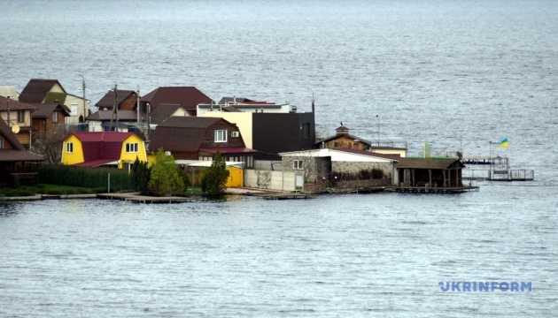 Mehr als 1,5 Tausend Haushalte und 330 Häuser in 6 Regionen der Ukraine nach wie vor überflutet