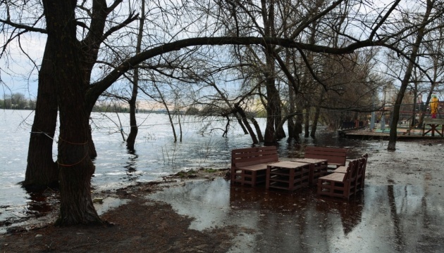 Hochwasser: 493 Haushalte in sechs Regionen bleiben überflutet