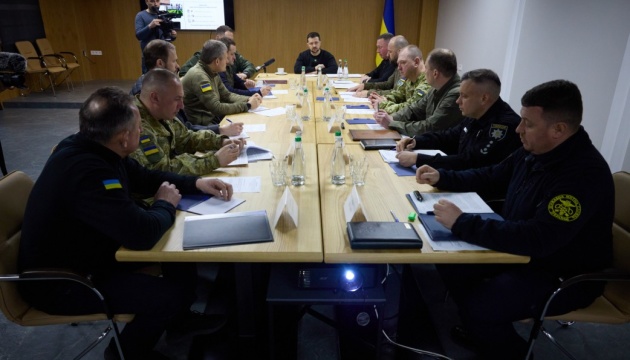 Zelensky holds meeting in Volyn region on border arrangement, protection