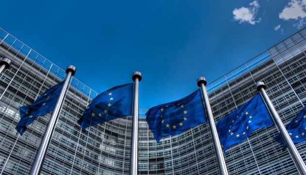 Єврокомісія закликає Україну і Польщу до переговорів щодо експорту зерна