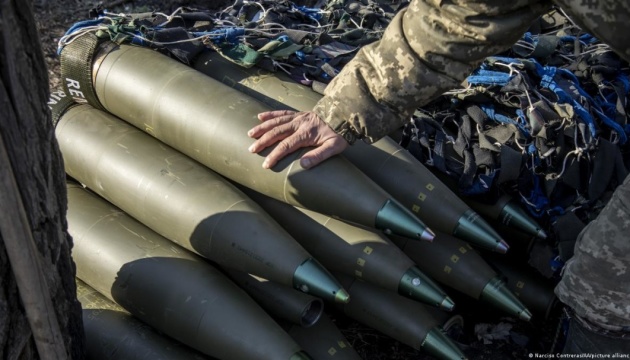 Між Парижем і Варшавою виникла суперечка через постачання боєприпасів для України