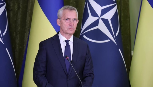 НАТО має надати Україні гарантії безпеки, щоб історія з війною не повторилася – Столтенберг