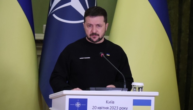 Зеленський: Немає об’єктивних бар’єрів для політичного рішення про запрошення України в НАТО