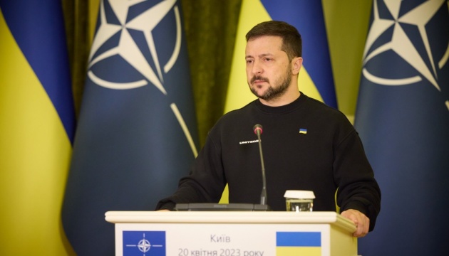 Long-range weapons for Ukraine should be discussed at Ramstein meeting - Zelensky
