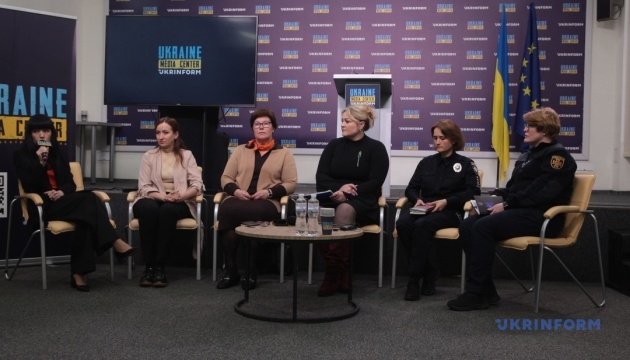 Жінки, мир, безпека – сектор оборони України
