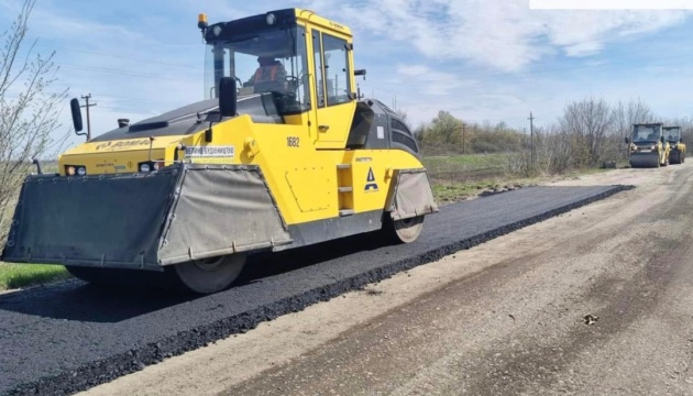 Агентство відновлення розпочало аварійний ремонт дороги з Харкова до Вовчанська
