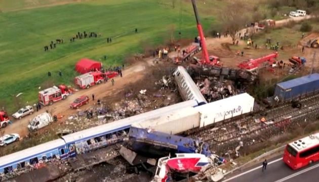 У Греції оприлюднили звіт про розслідування залізничної аварії у Темпі
