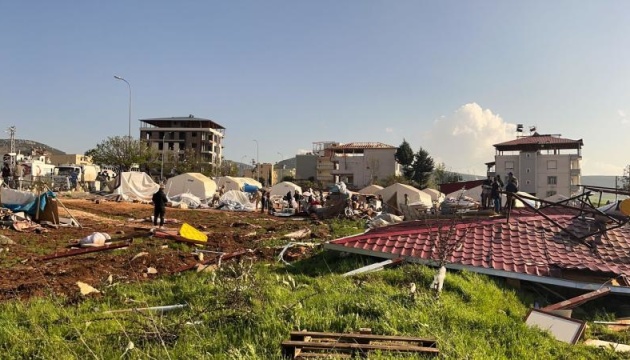У районі землетрусу в Туреччині пронісся ураган, є жертви