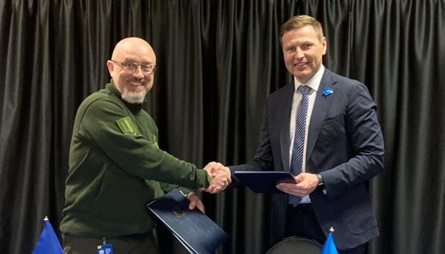 Ukraine, Estonia defense ministries sign memorandum of cooperation