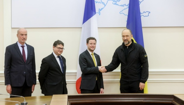 Schmyhal über Wiederaufbau der Ukraine: Frankreich hat konkrete Projekte im Bereich Logistik und Transport