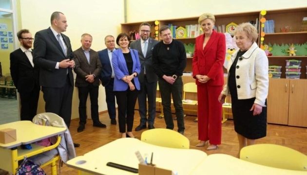 Pierwsza Dama RP odwiedziła placówki oświatowe w obwodzie lwowskim

