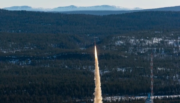 Швеція запустила дослідницьку ракету, що випадково впала у Норвегії