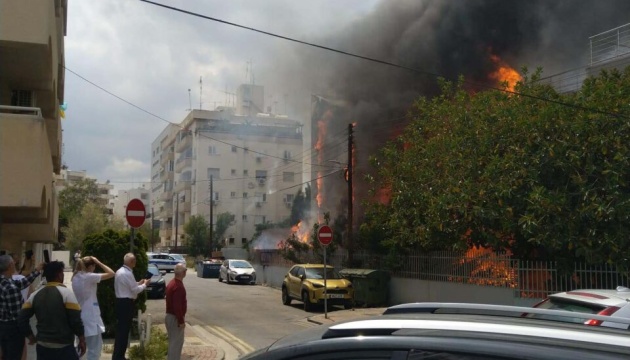 На Кіпрі у російському культурному центрі - масштабна пожежа
