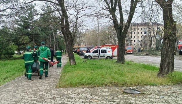 Russian missiles hit residential houses in Mykolaiv: At least one killed, 15 injured