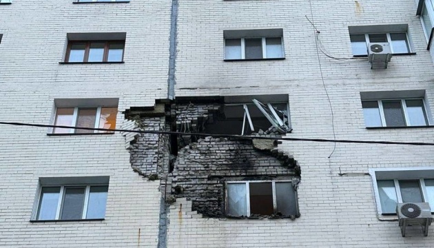 В Українці уламки ракети пошкодили два поверхи багатоповерхівки