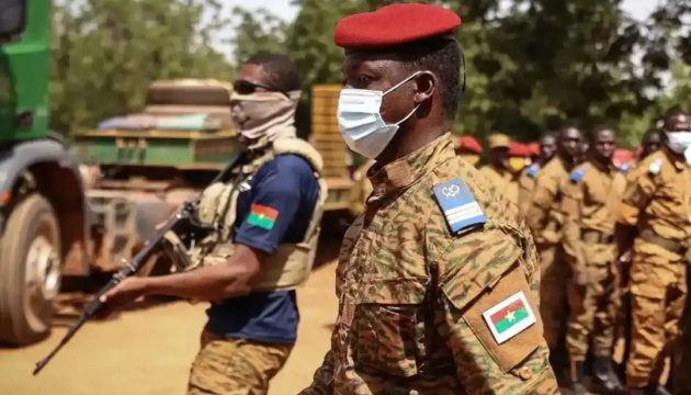 У Буркіна-Фасо внаслідок нападу на військовий загін загинули 33 солдати