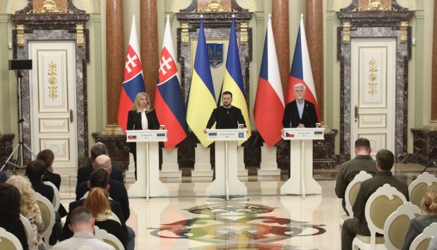 Ukraine, Czechia, Slovakia presidents sign joint declaration in Kyiv