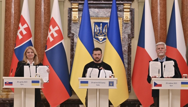 Президенти України, Чехії та Словаччини підписали спільну декларацію