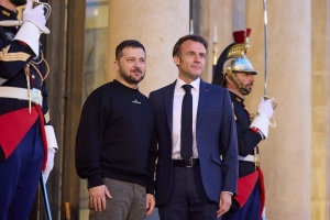 Zelensky, Macron discuss participation of Global South countries in Peace Summit