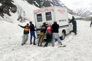 У Пакистані внаслідок сходження лавини загинули 11 людей