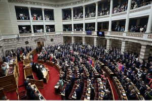 У Греції склав присягу новий парламент, який розпустять за дві доби