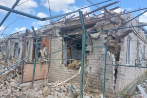 Ворог вдарив по громаді на Дніпропетровщині: один загиблий, серед поранених - дитина
