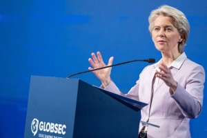 Припинення вогню в Україні без виведення військ РФ не може принести мир – Урсула фон дер Ляєн