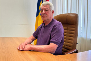 Oleksij Rewa, Bürgermeister von Bachmut, gibt ein Interview für Ukrinform