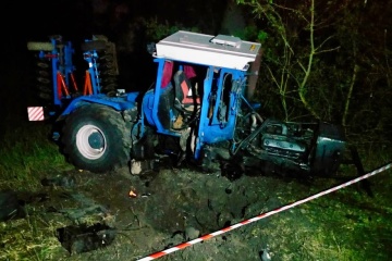In Region Kyjiw ein Traktorfahrer auf Panzerabwehrmine gefahren
