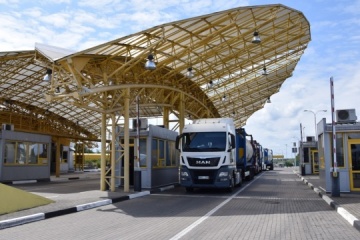 “Solution” found to unblock truck crossing at Ukraine-Poland border - infrastructure ministry